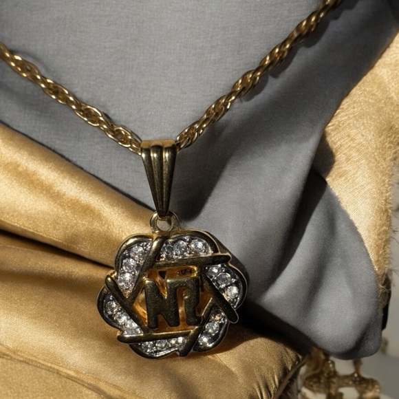 NINA RICCI Rhinestone Necklace hexagon shape EUC - Picture 3 of 6